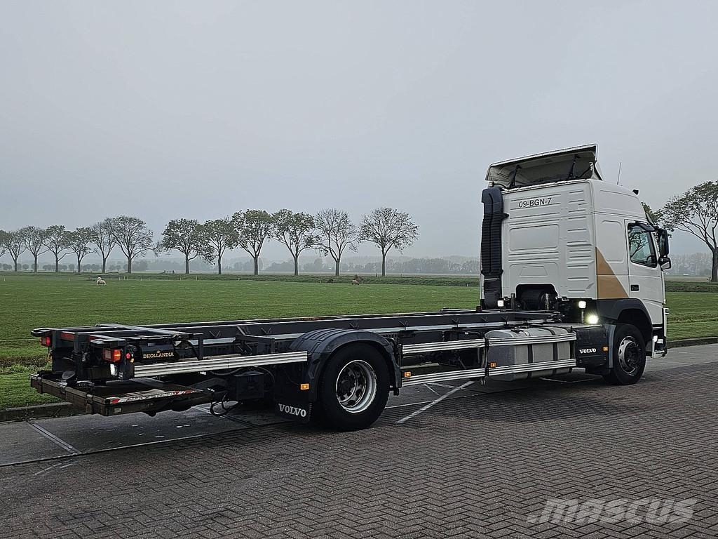 Volvo FM 330 Globetrotter NL truck BDF Chariots à câble démontable