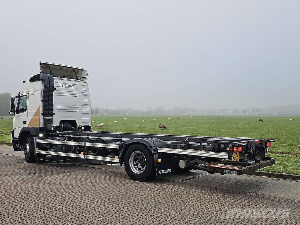 Volvo FM 330 Globetrotter NL truck BDF Chariots à câble démontable