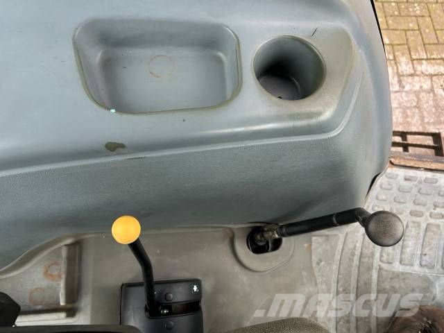Ford 6635 DT الجرارات