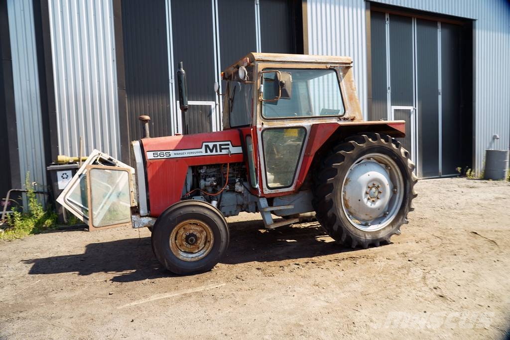 Massey Ferguson 565
