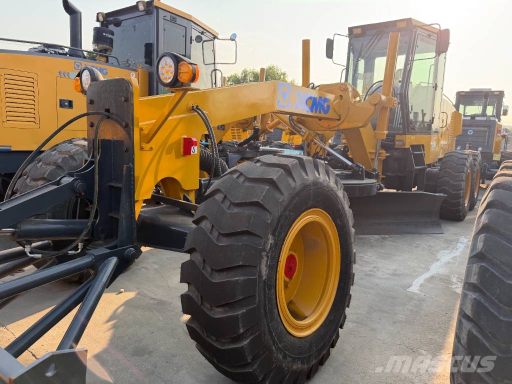 XCMG GR2153   Source factory معدات تمهيد الطرق
