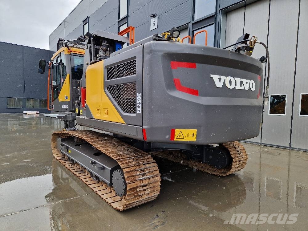 Volvo EC250EL Bageri gusjeničari