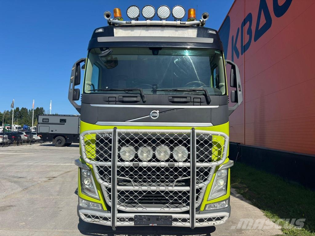 Volvo FH 540 6x4 Transporte de madera