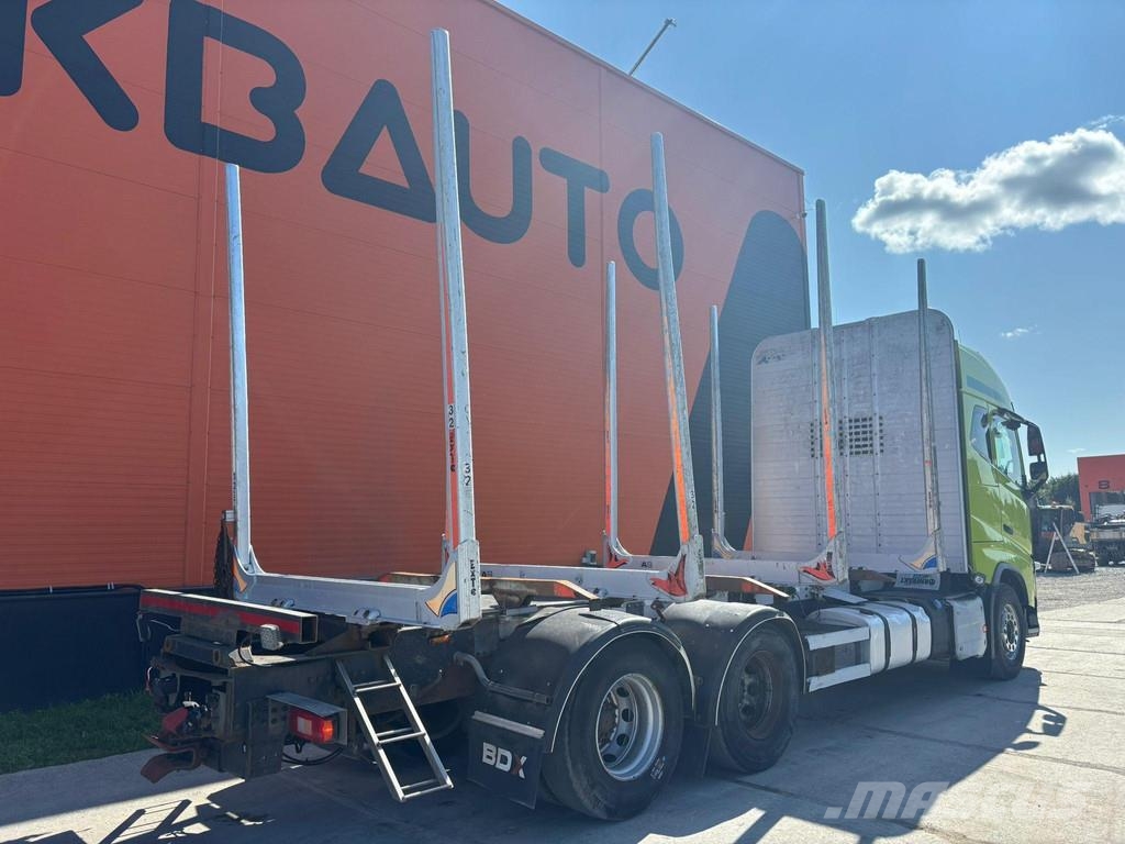 Volvo FH 540 6x4 Transporte de madera
