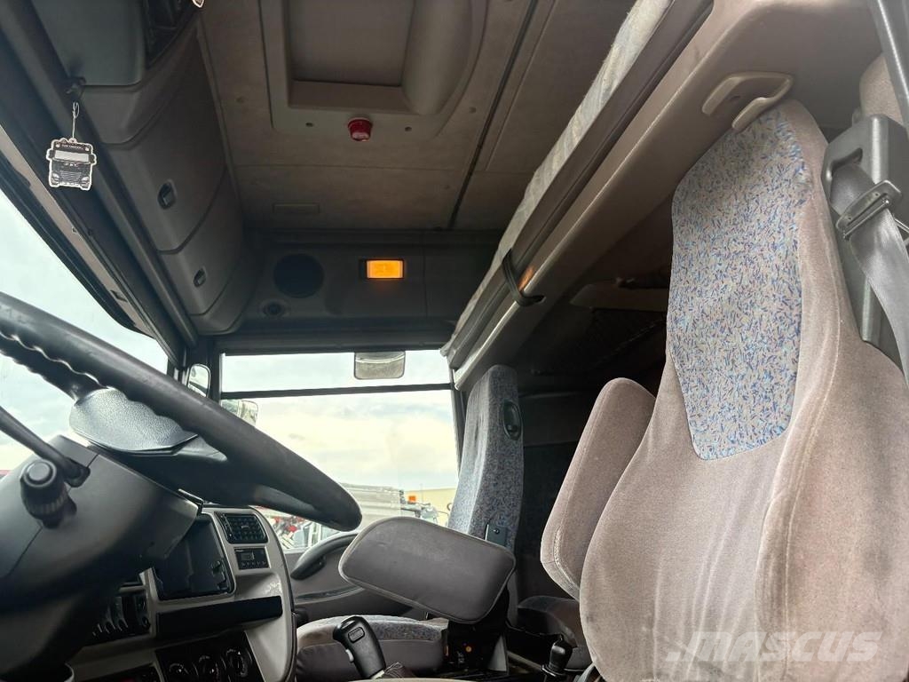 Renault MAGNUM 19,400 + BDF + 4 PERSON + BED + ELEVATOR Razstavljivi tovornjaki z žičnimi dvigali
