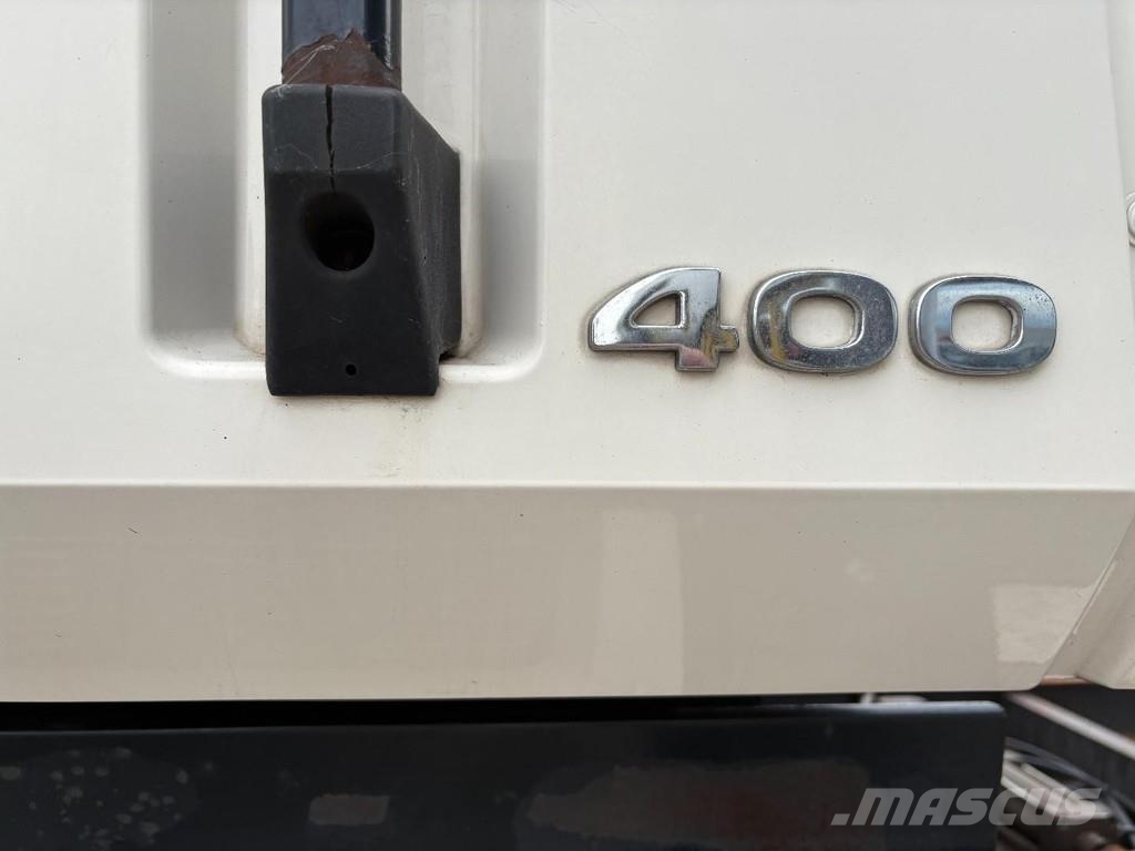 Renault MAGNUM 19,400 + BDF + 4 PERSON + BED + ELEVATOR Razstavljivi tovornjaki z žičnimi dvigali
