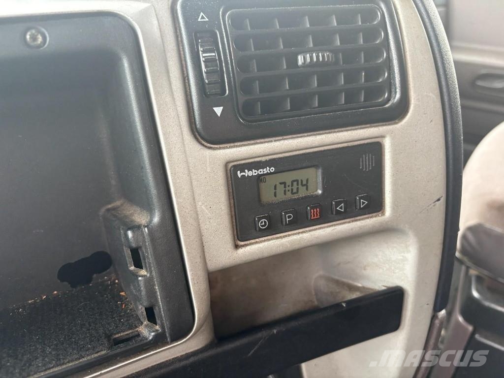 Renault MAGNUM 19,400 + BDF + 4 PERSON + BED + ELEVATOR Razstavljivi tovornjaki z žičnimi dvigali