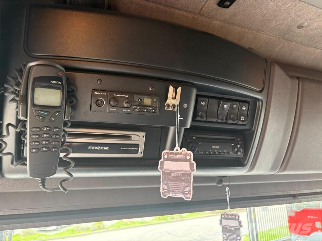 Renault MAGNUM 19,400 + BDF + 4 PERSON + BED + ELEVATOR Razstavljivi tovornjaki z žičnimi dvigali