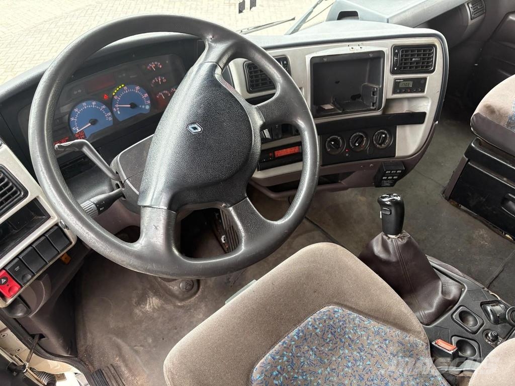 Renault MAGNUM 19,400 + BDF + 4 PERSON + BED + ELEVATOR Razstavljivi tovornjaki z žičnimi dvigali