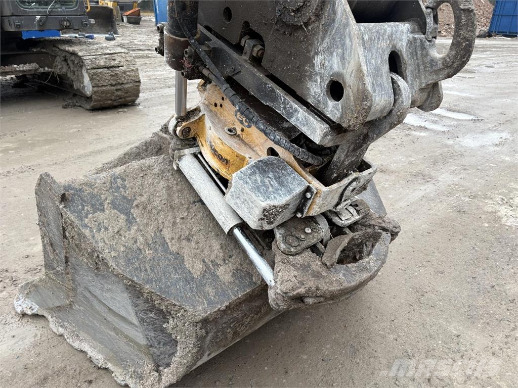 Volvo EC220DL Верижен екскаватор
