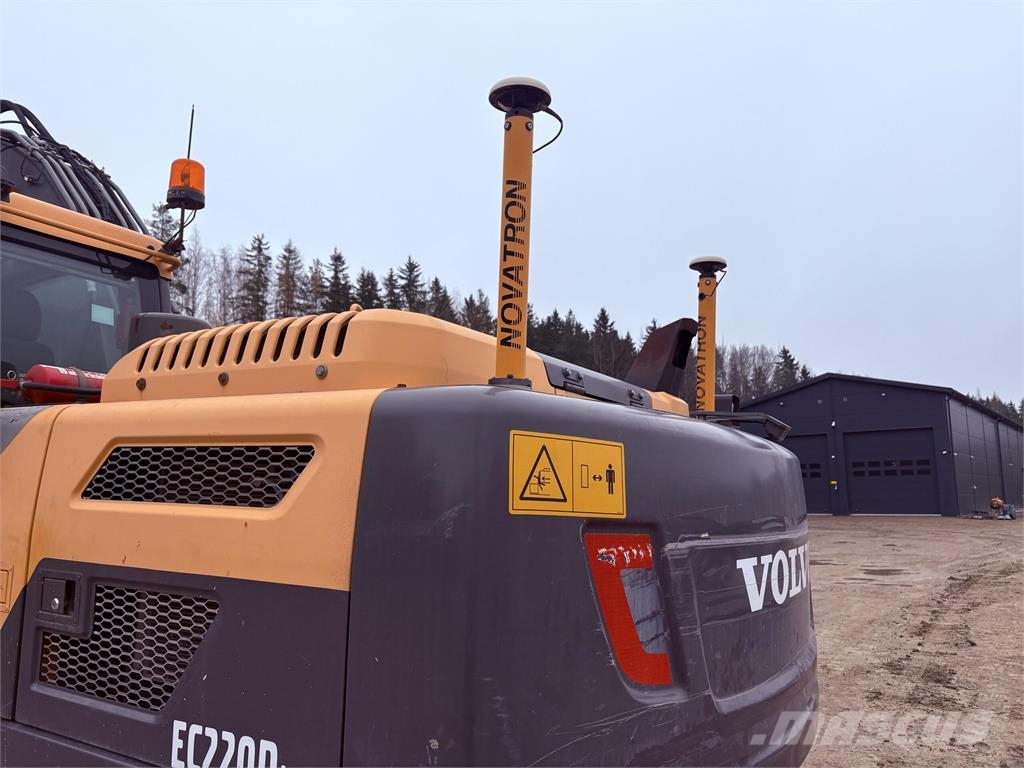 Volvo EC220DL Верижен екскаватор