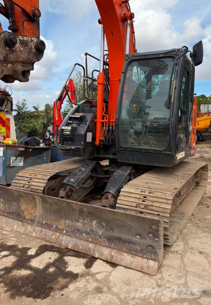 Hitachi ZX135 US-6 Crawler excavators