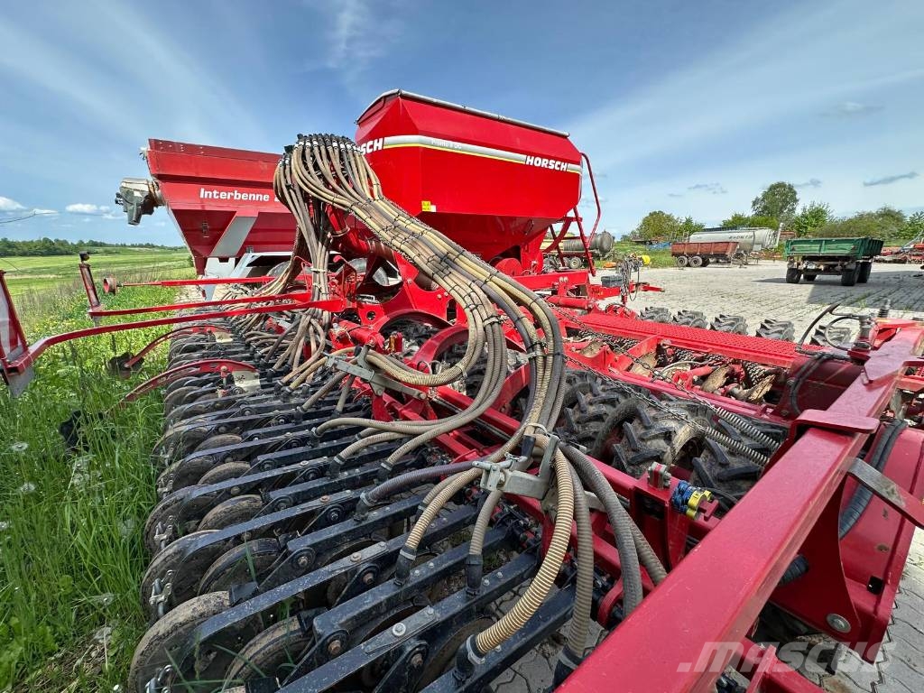 Horsch Pronto 8 DC Perforatrici