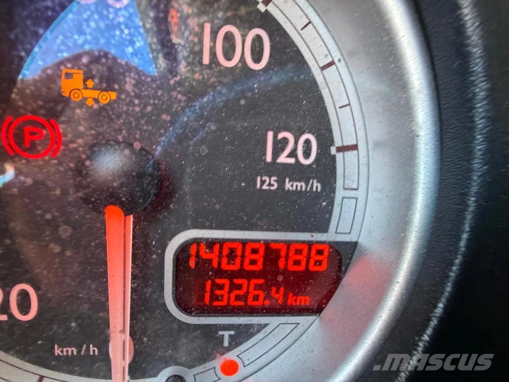 DAF XF 105.460 Tractor - Euro 5 - Manual Gearbox - Ful Sadulveokid