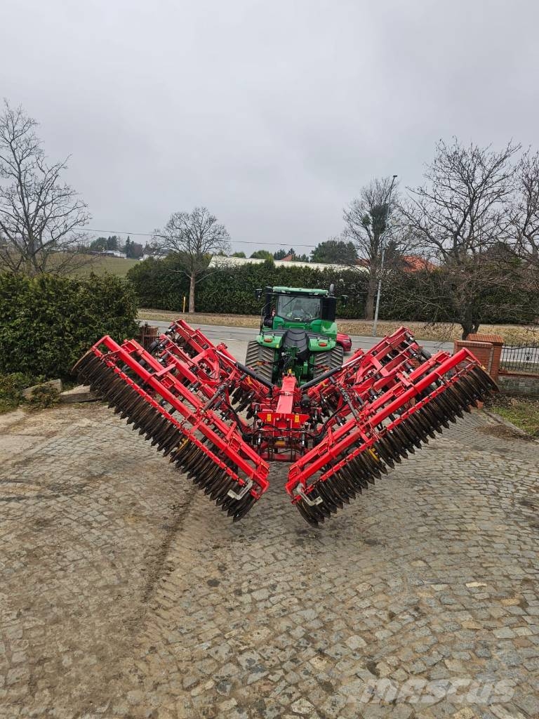 Väderstad TopdownTD700 砕土機