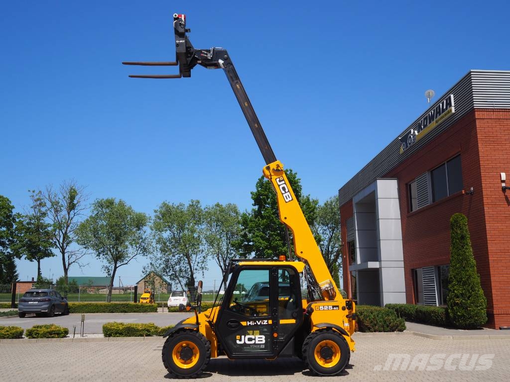JCB 525-60 Hi-ViZ Redskapsbärare för lantbruk