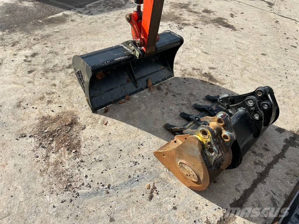 Kubota KX 016-4 حفارات صغيرة أقل من 7 طن (حفارات صغيرة)