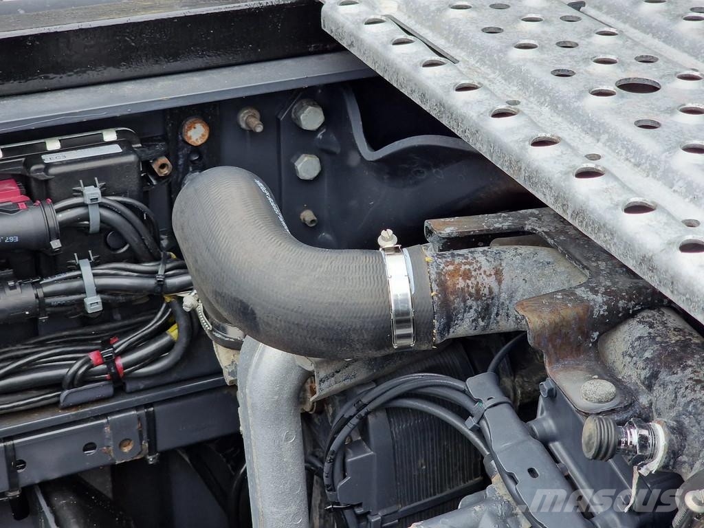 Scania R490 Highline 6x2/4 - Low KM 172Tkm - Retarder - L Cabezas tractoras