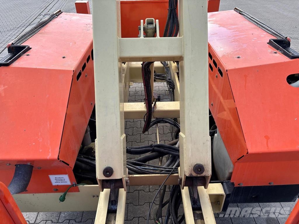 JLG 3394RT رافعات مقصية الشكل