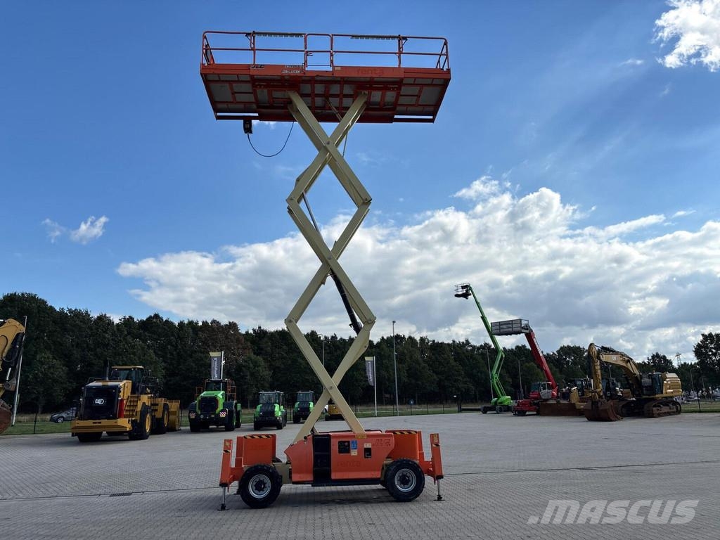 JLG 3394RT Saksilavat