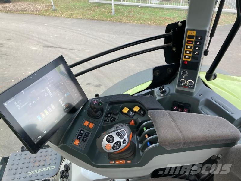 CLAAS AXION 810 CMATIC CEBIS Tractoren