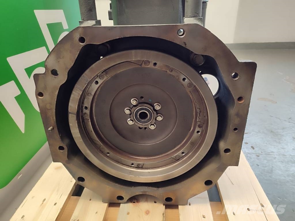 John Deere 6068HRT83 engine Двигатели