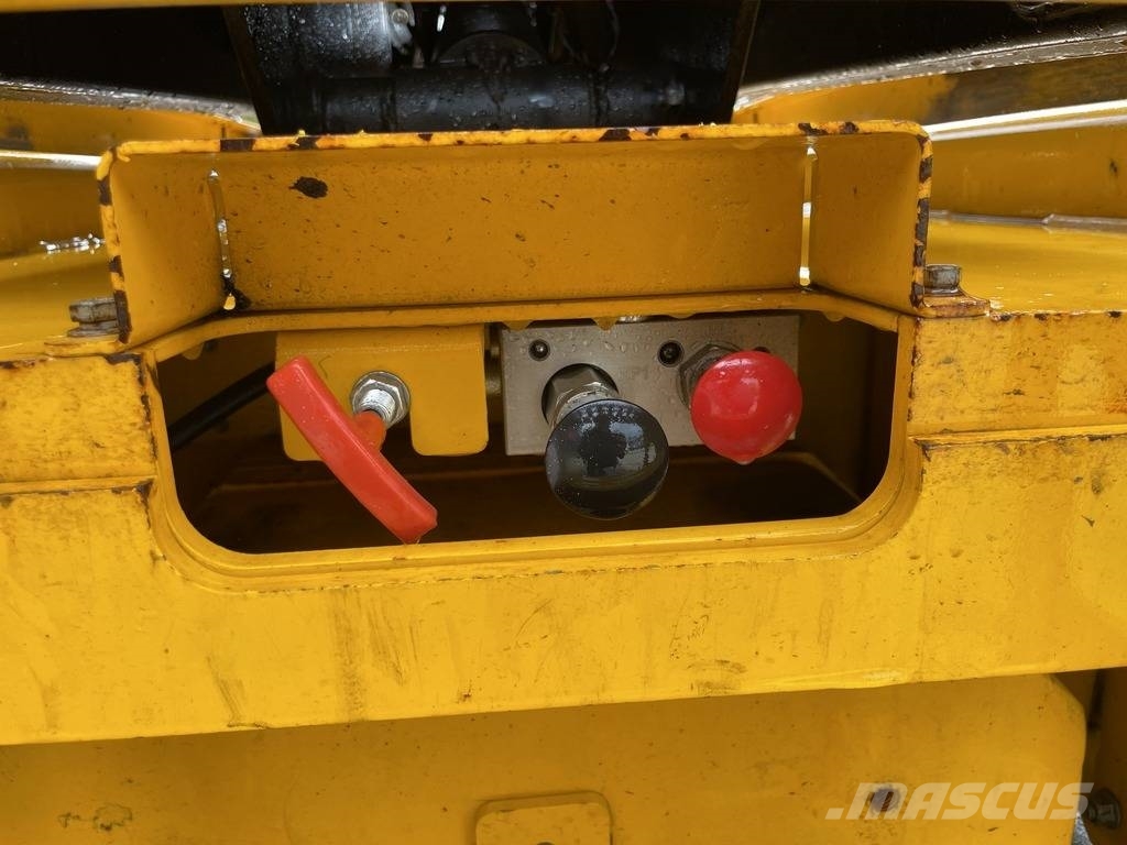 JCB S 3246 E 12m Electric Scissor Lift Škarjaste dvižne ploščadi
