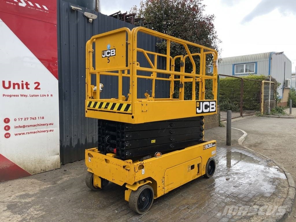 JCB S 3246 E 12m Electric Scissor Lift Škarjaste dvižne ploščadi