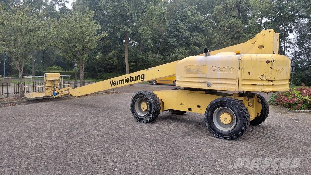 Genie S85 4x4 manlift / 28m working height Saksilavat