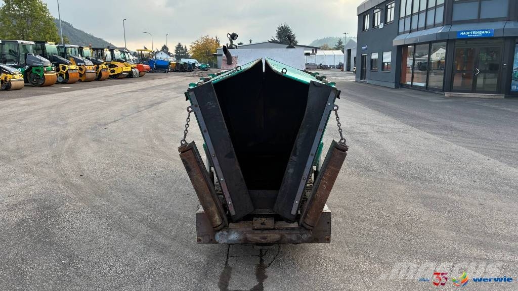 Vögele SUPER 800 / AB200TV Asfalta klājēji