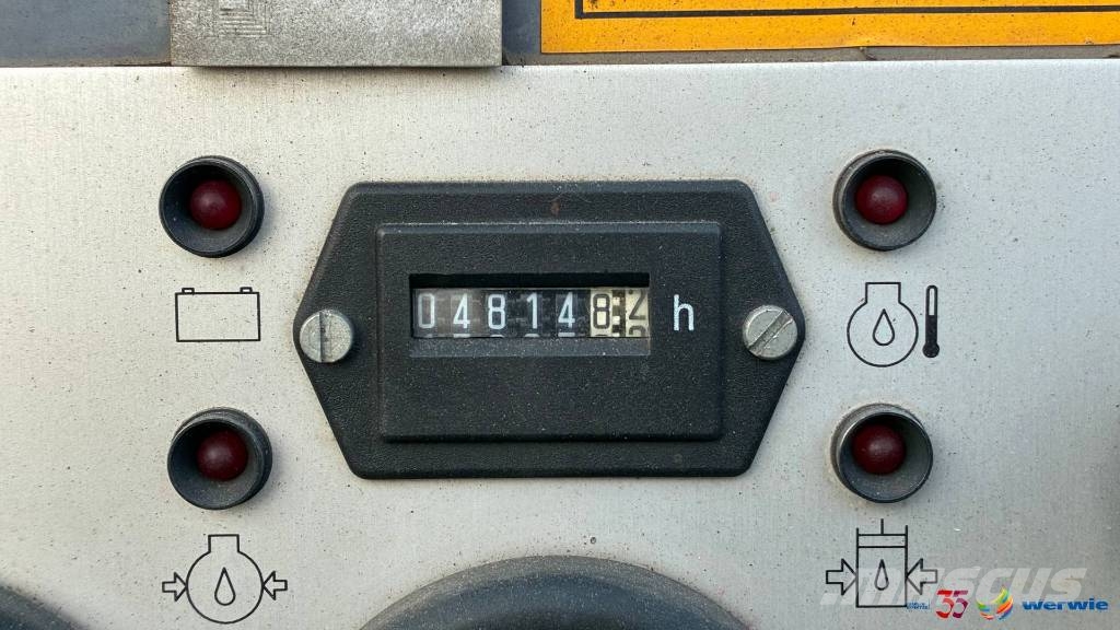 Vögele SUPER 800 / AB200TV Asfalta klājēji