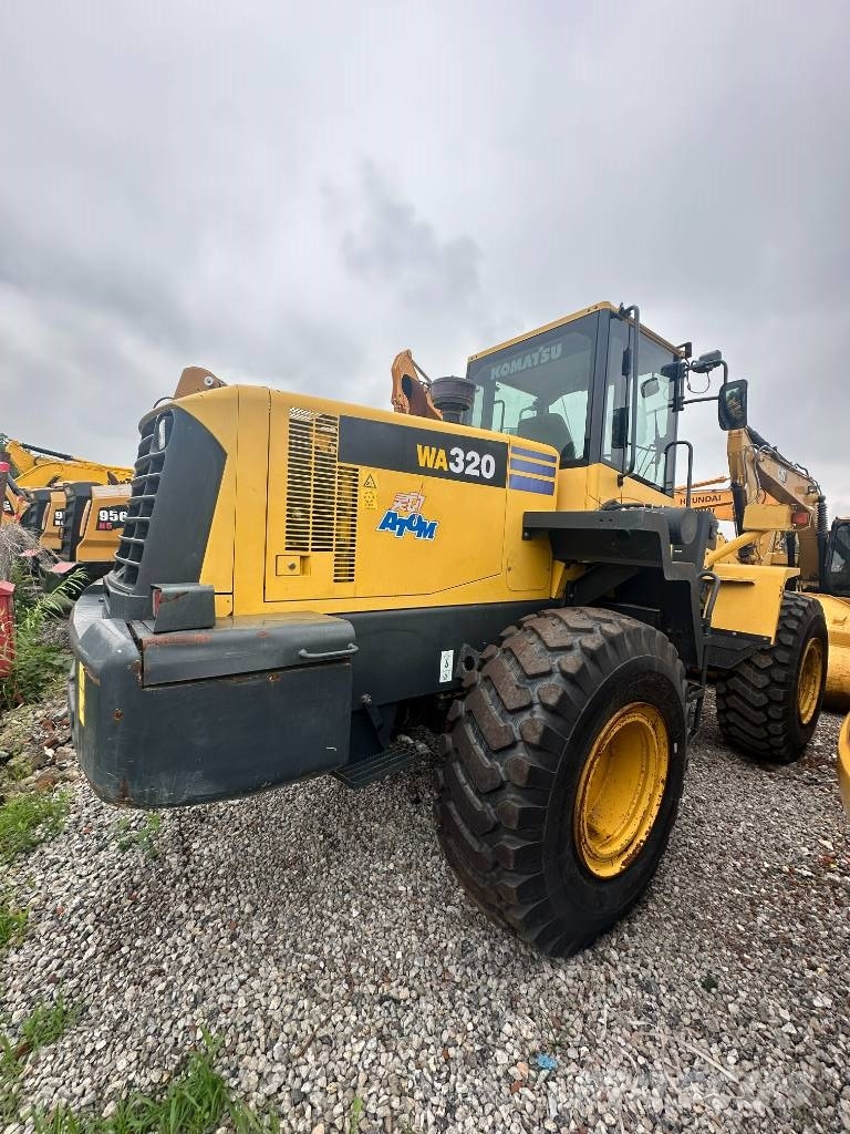 Komatsu WA320-5 Hjullastare