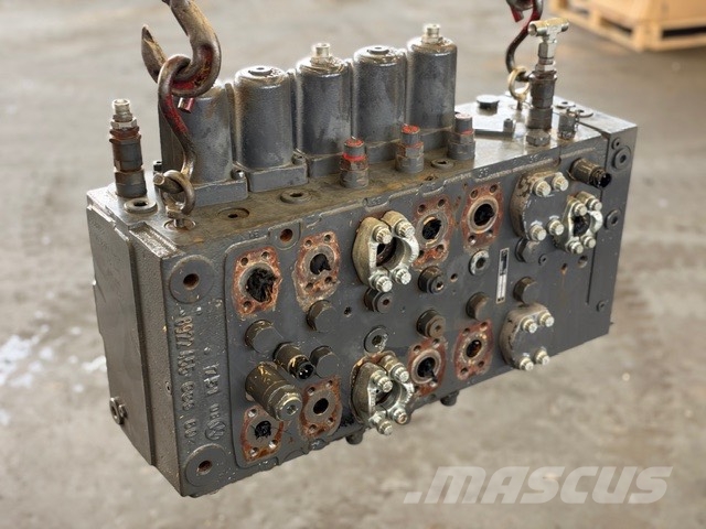 CASE WX 240 USED HYDRAULIC VALVE BLOCK Hydraulika