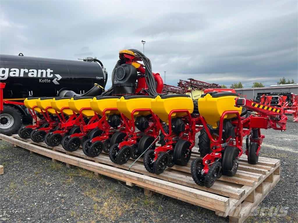 Väderstad Tempo V TPV 8 + FH 2200 Farm machinery