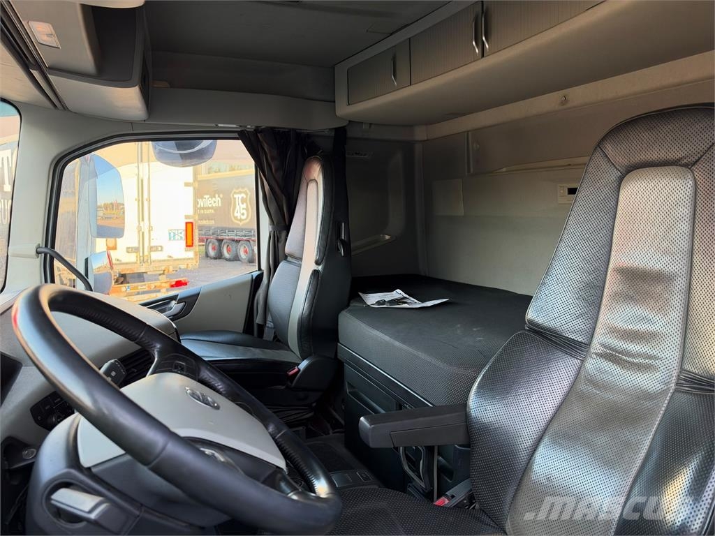 Volvo FH500 6x2 i-save شاحنات ذات هيكل صندوقي