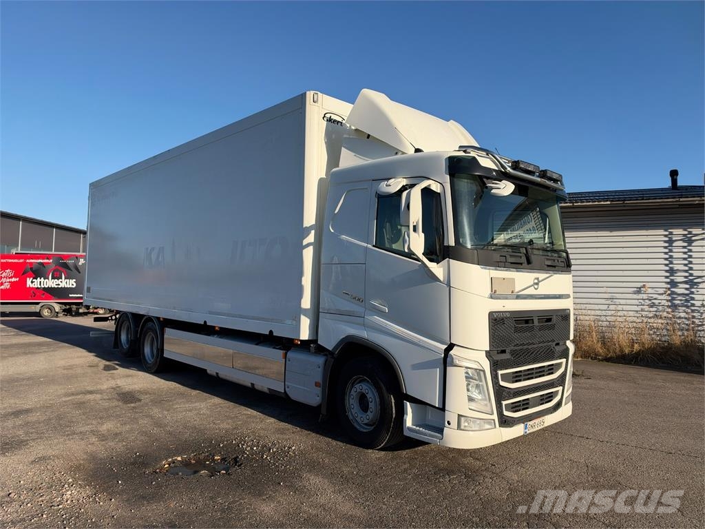 Volvo FH500 6x2 i-save شاحنات ذات هيكل صندوقي
