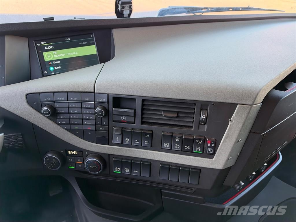 Volvo FH500 6x2 i-save شاحنات ذات هيكل صندوقي
