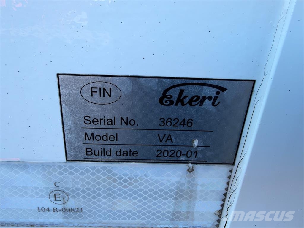 Volvo FH500 6x2 i-save شاحنات ذات هيكل صندوقي