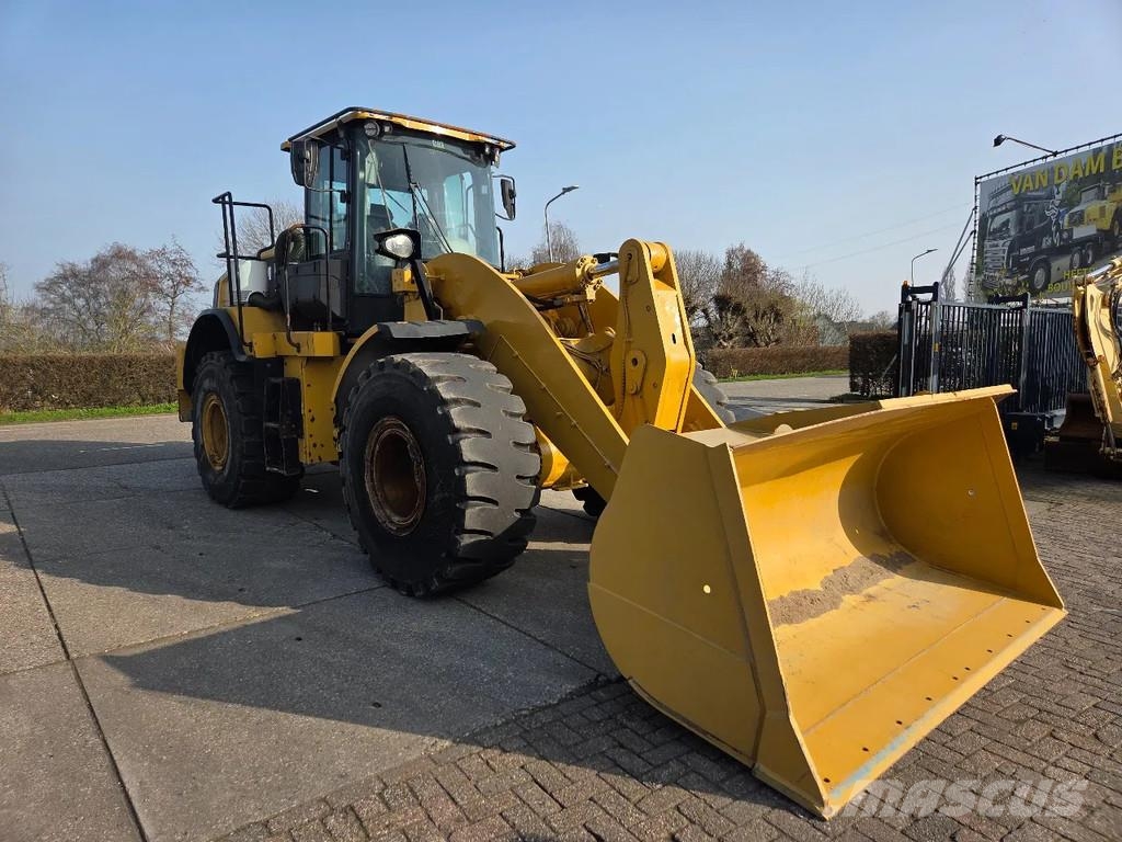 CAT 962M met airco Gumikerekes homlokrakodók