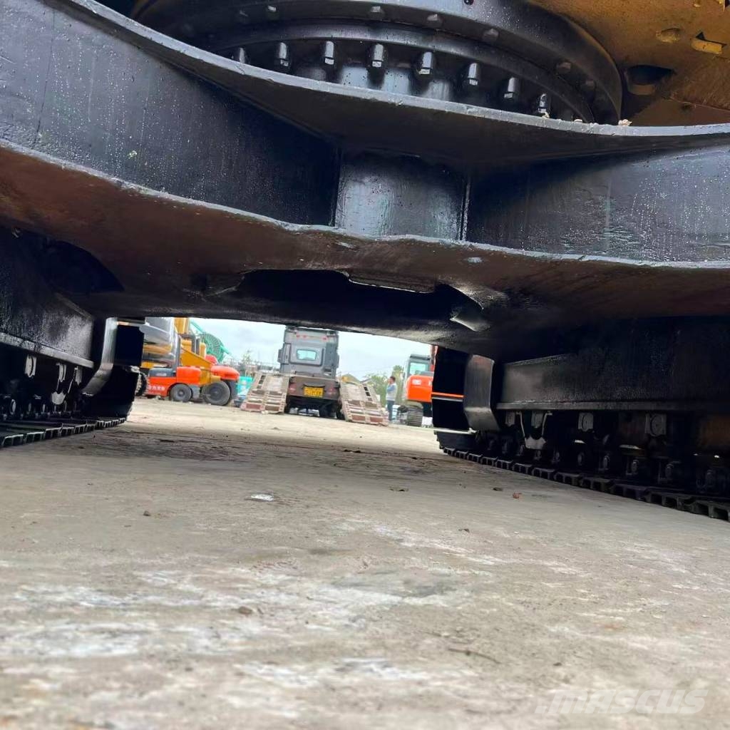 CAT 320 B 履带挖掘机