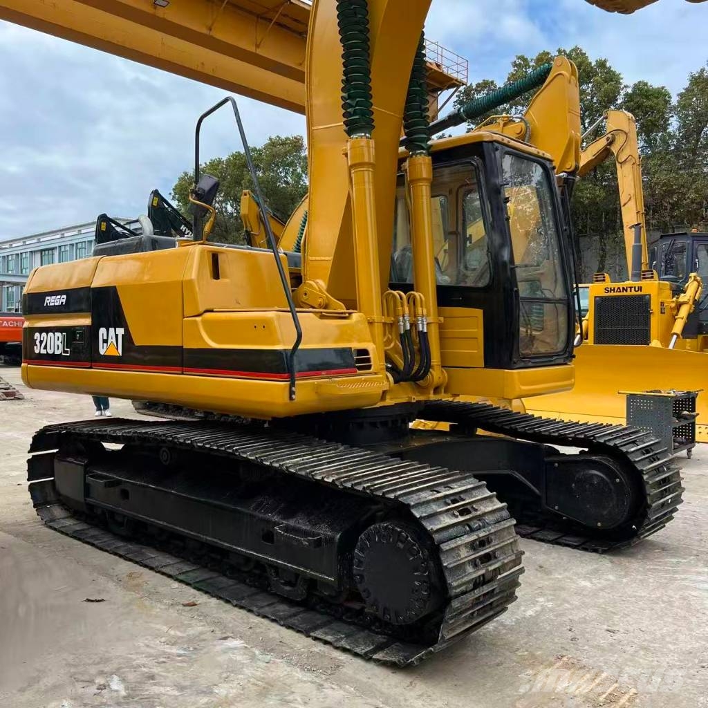 CAT 320 B 履带挖掘机