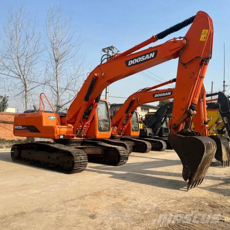 Doosan DH 225 LC-7 Гусеничні екскаватори