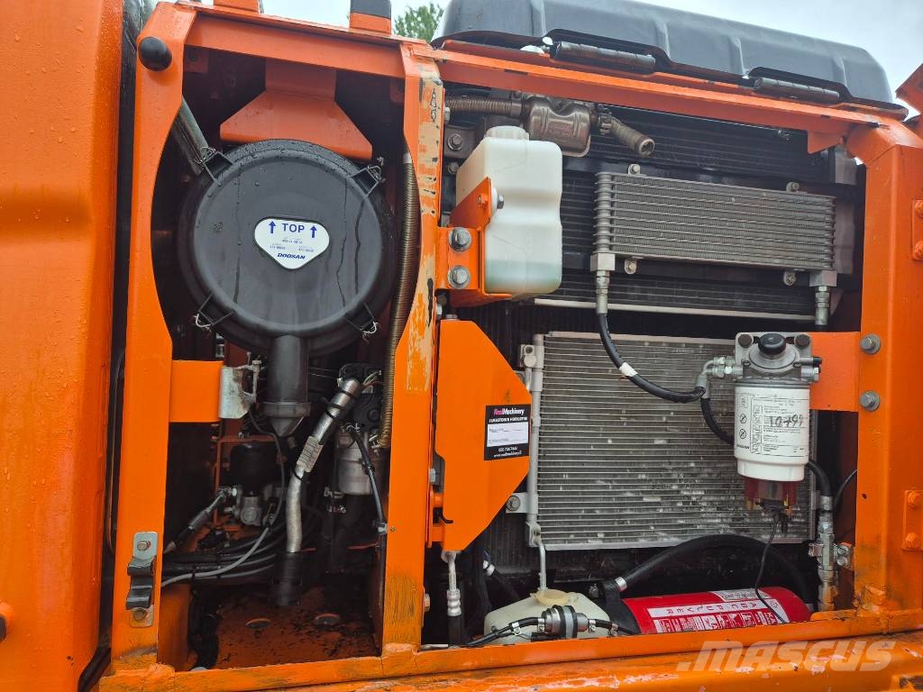 Doosan DX 160 HLC-3 Εκσκαφείς με ερπύστριες