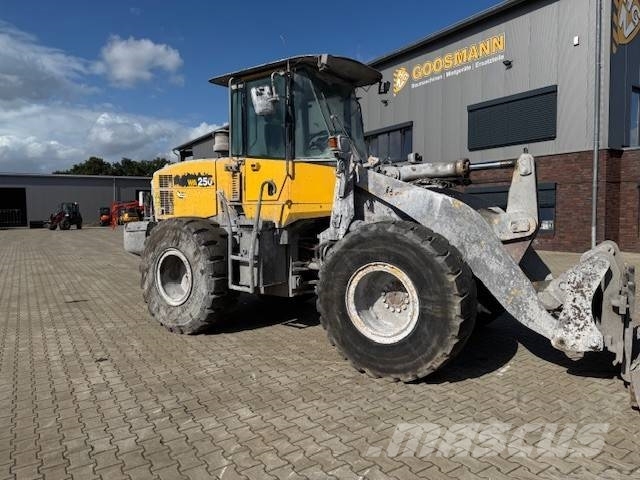 Komatsu WA 250-5 Kolesové nakladače
