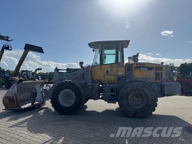 Komatsu WA 250-5 Kolesové nakladače