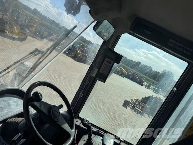 Komatsu WA 250-5 Kolesové nakladače