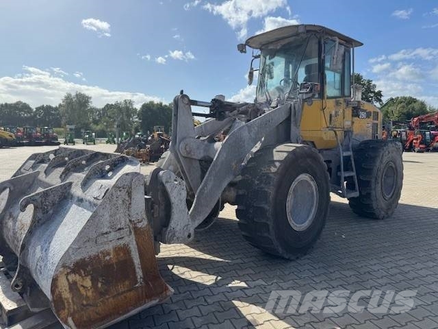 Komatsu WA 250-5 Kolesové nakladače