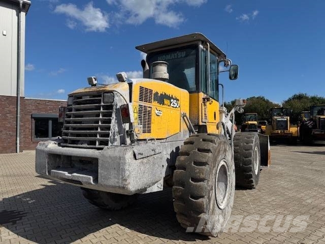 Komatsu WA 250-5 Kolesové nakladače