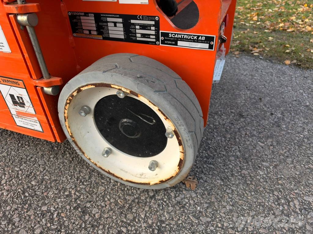 Snorkel TM 12E Used Personnel lifts and access elevators