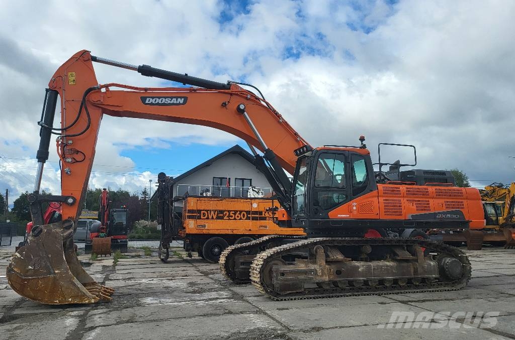 Doosan DX 530 LC-5 Excavadoras sobre orugas